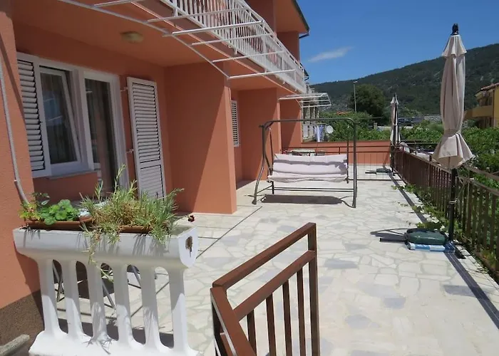 Radanović-beaches 5 Min Walking * Cres
