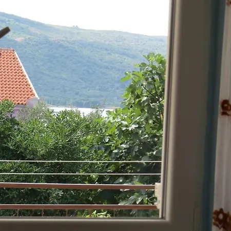 Radanovic-beaches 5 Min Walking * Cres