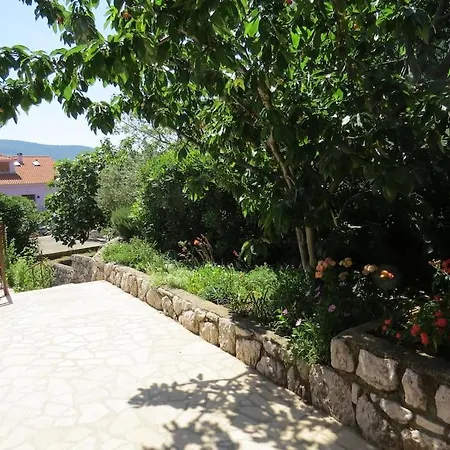 Radanovic-beaches 5 Min Walking Apartment