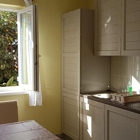 Apartment Radanovic-beaches 5 Min Walking