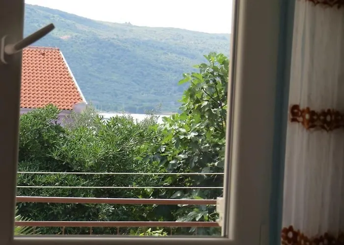 Radanovic-beaches 5 Min Walking * Cres